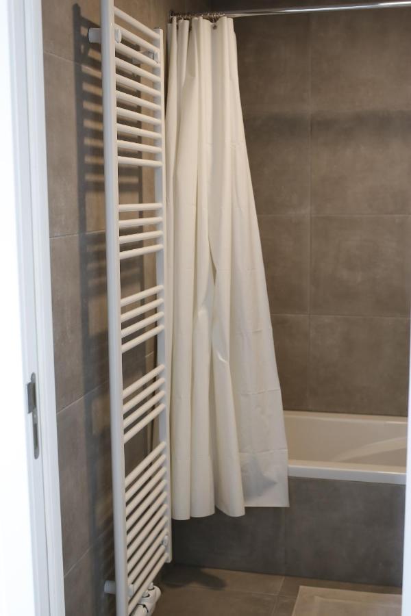 Non Smoking Penthouse Ll Erasme Appartement Brussel Buitenkant foto